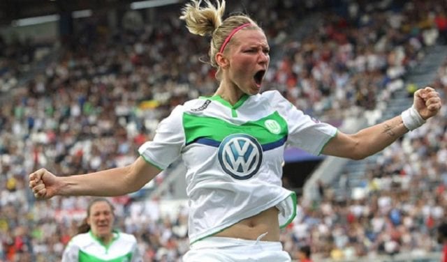 Alexandra Popp celebrating a goal for VfL Wolfsburg