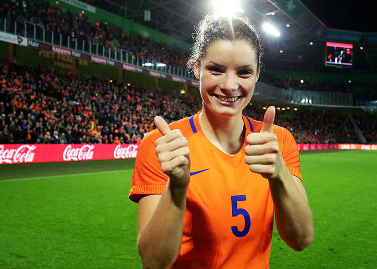 Dominique Janssen Bio, 2021 Profile, Husband, Net Worth, 7 Facts