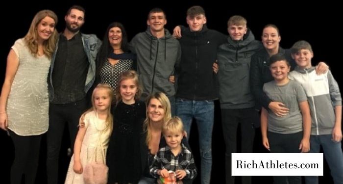 Katie Taylor Family Members